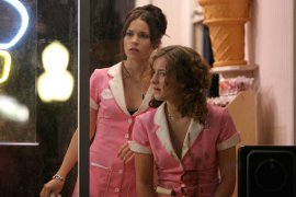 Mandy Musgrave and Hallee Hirsch in 16 to Life