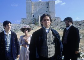 Henry Cavill, Dagmara Dominczyk, James Caviezel, and Luis Guzman in The Count of Monte Cristo