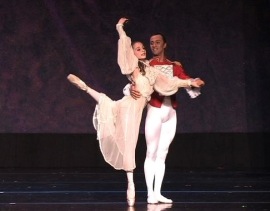 Faith Martin and Ramon Gaitan in RiverPointBallet's The Nutcracker