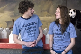 Jesse Eisenberg and Kristen Stewart in Adventureland