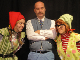 Jessica Sheridan, Brad Hauskins, and Sunshine Woolison-Ramsey in Junie B. in Jingle Bells, Batman Smells