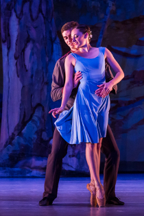 Patrick Green and Jill Schwartz in Ballet Quad Cities' Carmen