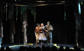 Robert Rice, Carly Berg, and Caleb Jernigan in The Wizard of Oz