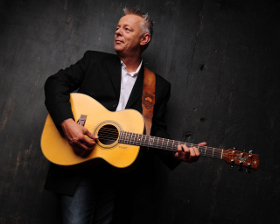 Tommy Emmanuel, photo by Allan Clarke