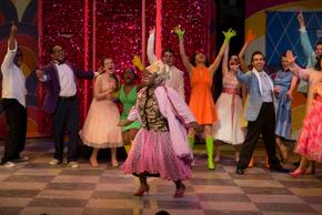 Jasondra Johnson in Hairspray