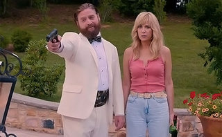 Zach Galifianakis and Kristen Wiig in Masterminds