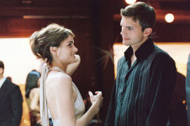 Amanda Peet and Ashton Kutcher in A Lot Like Love