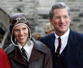 Hilary Swank and Richard Gere in Amelia