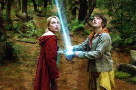 AnnaSophia Robb and Josh Hutcherson in Bridge to Terabithia