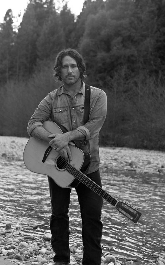 Chuck Ragan. Photo by Tom Stone.