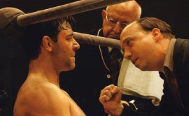 Russell Crowe and Paul Giamatti in Cinderella Man