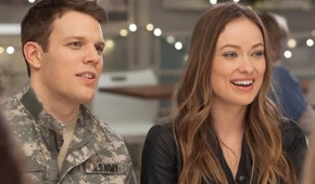 Jake Lacy and Olivia Wilde in Love the Coopers