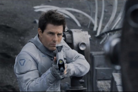 Tom Cruise in Oblivion