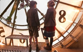 Asa Butterfield and Chloe Grace Moretz in Hugo