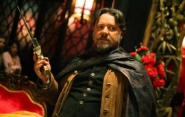 Russell Crowe in The Man with the Iron Fists