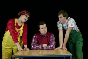 Helene DeVine, Nick Pearce, and Jordan Webster-Moore in Junie B. in Jingle Bells, Batman Smells