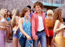 Kelly Clarkson and Justin Guarini in From Justin to Kelly