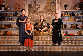 Connie Creen, Ali Girsch, Jonathan Schrader, and Josh Schwirtz in The King & I