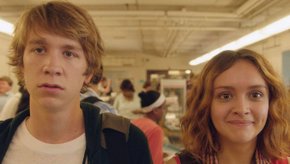 Thomas Mann and Olivia Cooke in Me & Earl & the Dying Girl