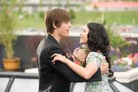 Zac Efron and Vanessa Hudgens in High School Musical 3: Senior Year