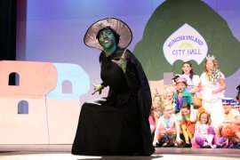 Hannah Kurth in The Wizard of Oz