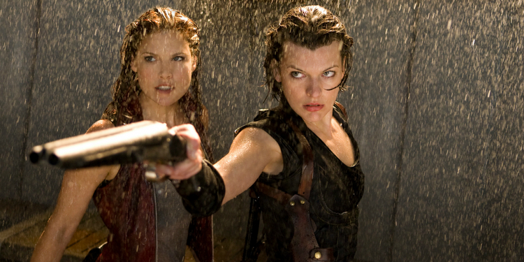 Ali Larter and Milla Jovovich in Resident Evil: The Final Chapter