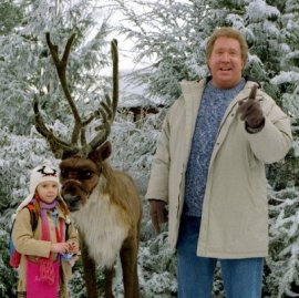 Liliana Mumy and Tim Allen in The Santa Clause 2