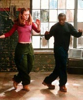 Julia Stiles and Sean Patrick Thomas in Save the Last Dance