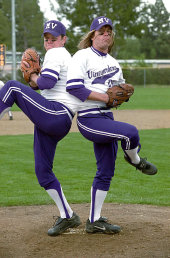 Matt Damon and Greg Kinnear in Stuck on You