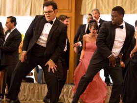 Josh Gad and Kevin Hart in The Wedding Ringer