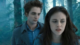 Robert Pattinson and Kristen Stewart in Twilight