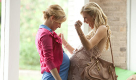 Elizabeth Banks and Cameron Diaz in What to Expect When You're Expecting