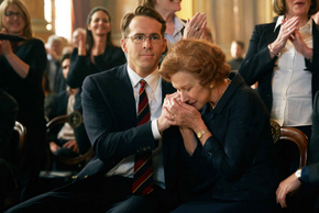 Ryan Reynolds and Helen Mirren in Woman in Gold