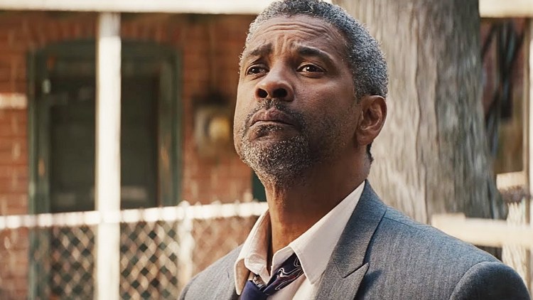 Denzel Washington in Fences