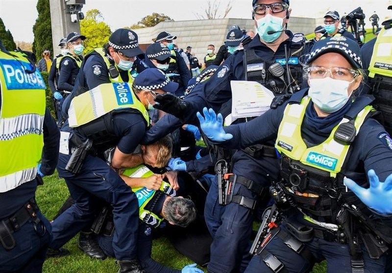 Melbourne Police Crackdown on COVID Protesters