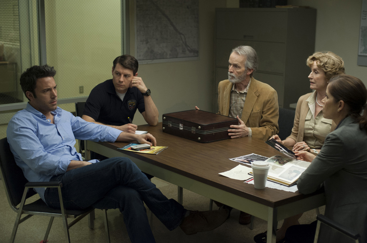 Ben Affleck, Patrick Fugit, David Clennon, Lisa Banes, and Kim Dickens in Gone Girl