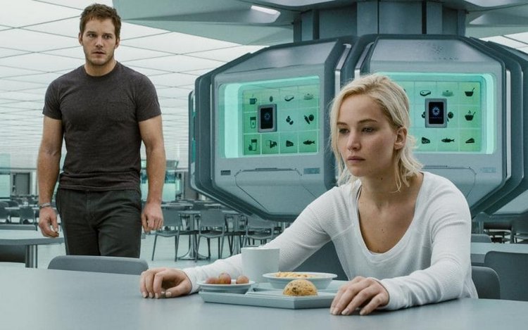 Chris Pratt and Jennifer Lawrence in Passengers