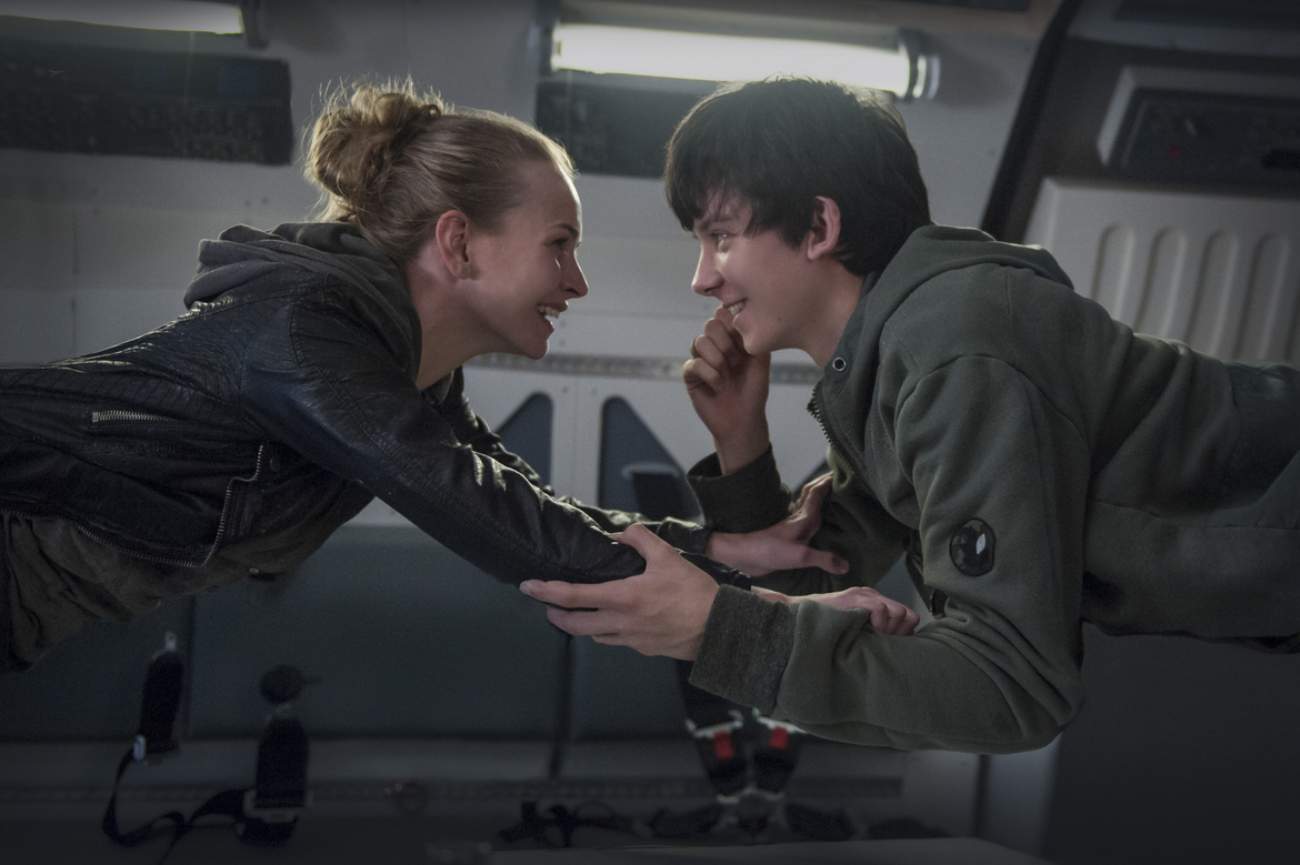 Britt Robertson and Asa Butterfield in The Space Between Us