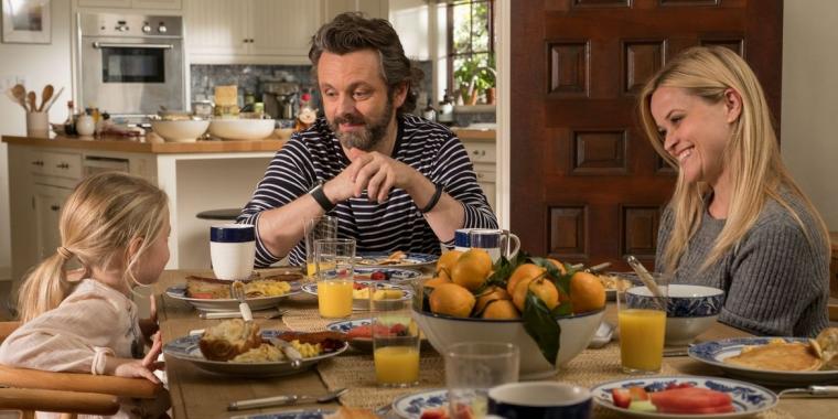 Eden Grace Redfield, Michael Sheen, and Reese Witherspoon in Home Again