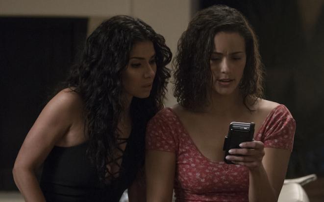 Roselyn Sanchez and Paula Patton in Traffik