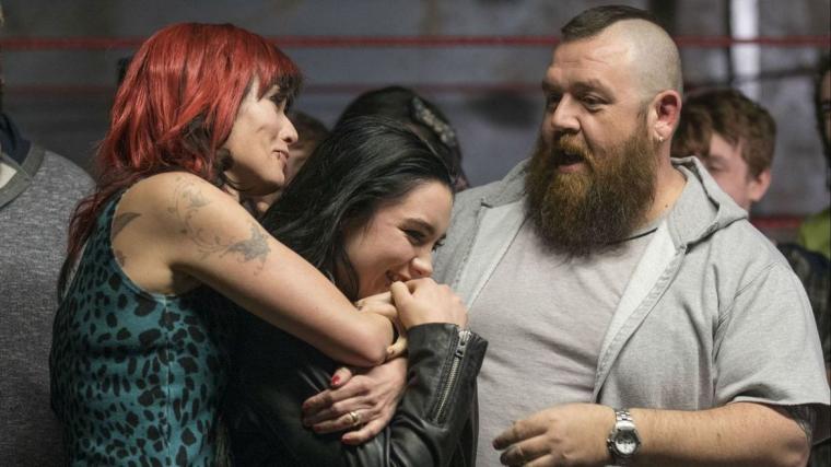 Lena Headey, Florence Pugh, and Nick Frost in Fighting with My Family