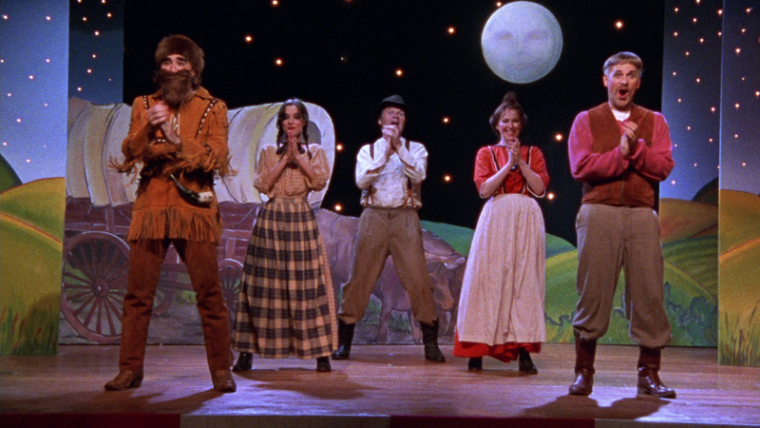 Eugene Levy, Parker Posey, Fred Willard, Catherine O'Hara, and Christopher Guest in Waiting for Guffman