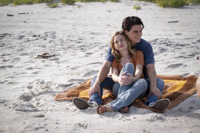 Britt Robertson and KJ Apa in I Still Believe