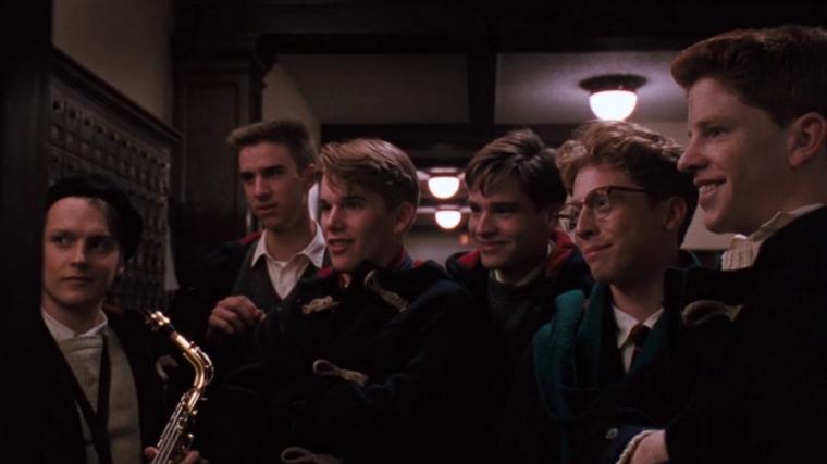 Gale Hansen, James Waterston, Ethan Hawke, Robert Sean Leonard, Allelon Ruggiero, and Dylan Kussman in Dead Poets Society