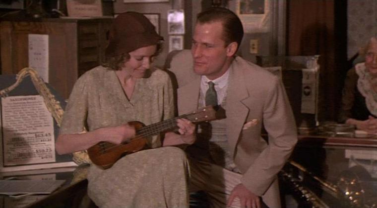 Mia Farrow and Jeff Daniels in The Purple Rose of Cairo