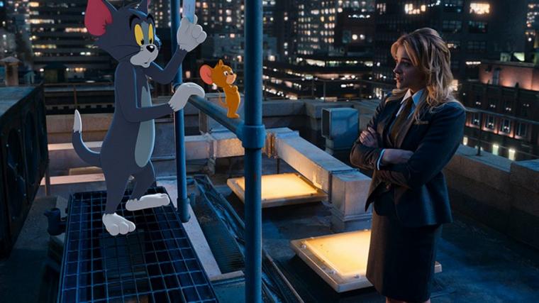Tom, Jerry, and Chloe Grace Moretz in Tom & Jerry
