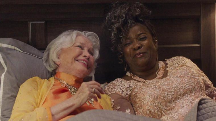 Ellen Burstyn and Loretta Devine in Queen Bees