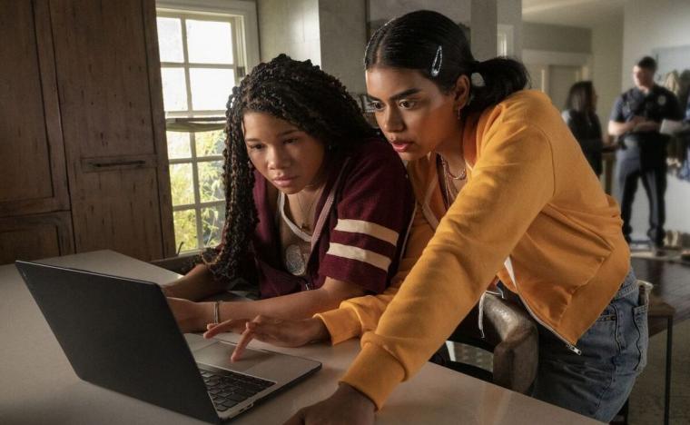 Storm Reid and Megan Suri in Missing