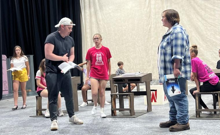 "Matilda Jr." in rehearsal