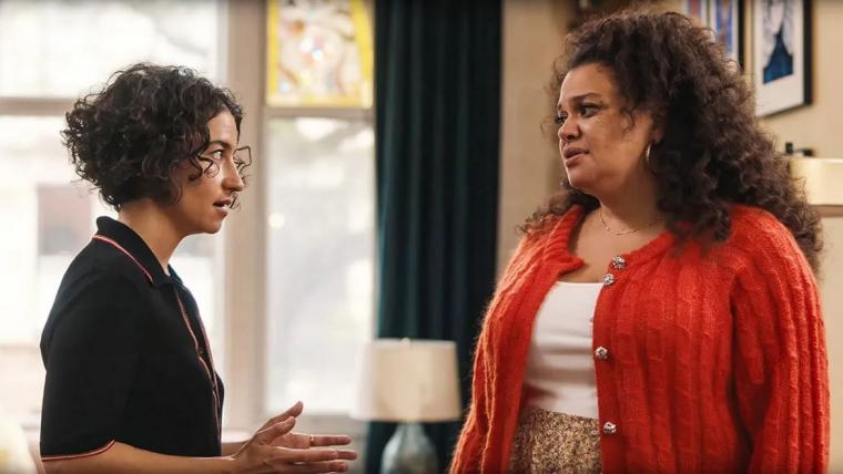 Ilana Glazer and Michelle Buteau in Babes